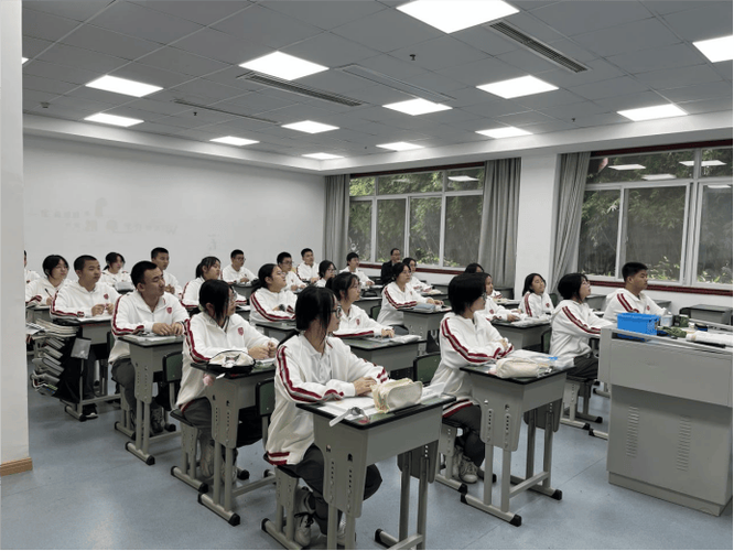 成都艺体文化课集训学校?成都艺体文化培训学校排名?-第3张图片-职教招生网 成都艺体文化课集训学校?成都艺体文化培训学校排名?-第3张图片-职教招生网