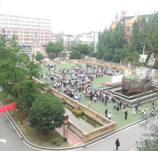 成都轨道专业学校哪家好,成都轨道交通专业学校-第8张图片-职教招生网 成都轨道专业学校哪家好,成都轨道交通专业学校-第8张图片-职教招生网