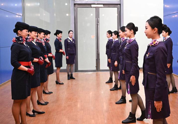 高铁乘务这个专业怎么样,高铁乘务专业怎么样中专?-第5张图片-职教招生网 高铁乘务这个专业怎么样,高铁乘务专业怎么样中专?-第5张图片-职教招生网