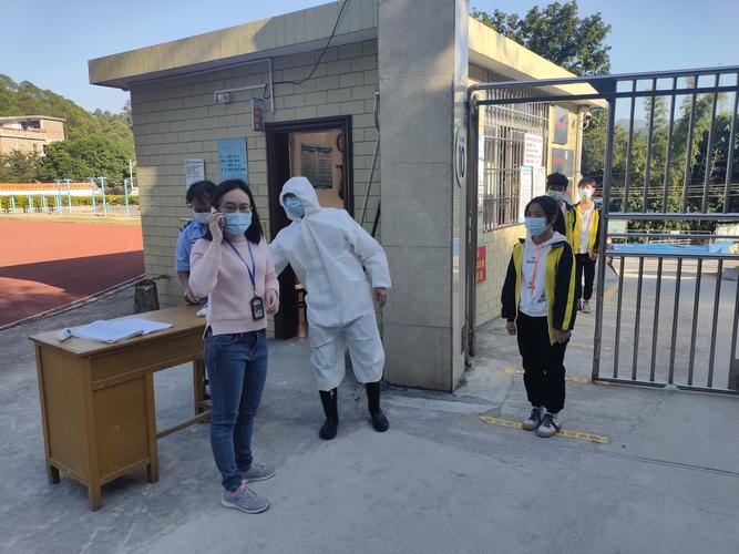 资中水南职业学校？资中水南职业学校老师照片墙？-第1张图片-职教招生网