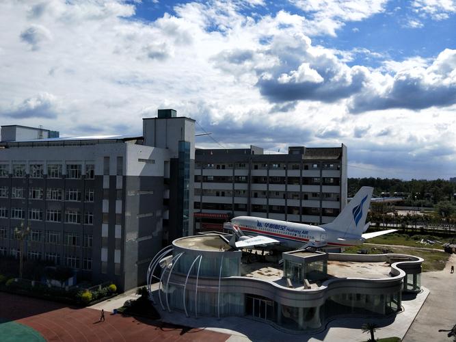 四川成都机电工程职业学校，成都机电工程学校是什么学校？