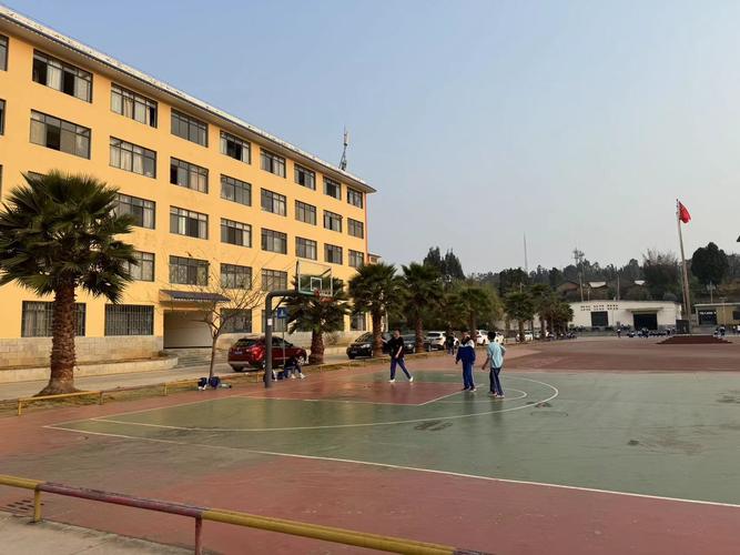 四川南充职中学校,南充职高学校-第3张图片-职教招生网 四川南充职中学校,南充职高学校-第3张图片-职教招生网