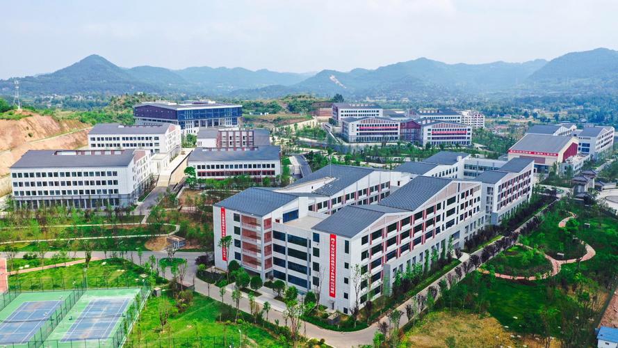 四川南充职中学校,南充职高学校-第6张图片-职教招生网 四川南充职中学校,南充职高学校-第6张图片-职教招生网