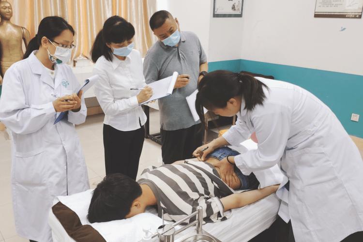 有哪些学校有针灸推拿专业，针灸推拿专业本科学校？