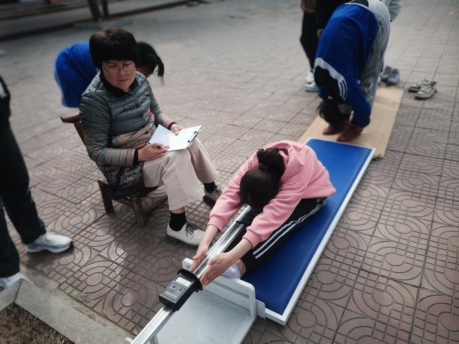 初中怎么上体育学校?初中上体校需要什么条件?-第2张图片-职教招生网 初中怎么上体育学校?初中上体校需要什么条件?-第2张图片-职教招生网
